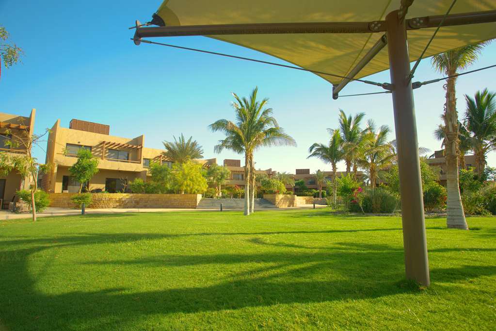 Golden Tulip Sharma Resort Extérieur photo