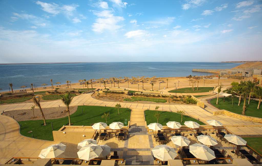 Golden Tulip Sharma Resort Extérieur photo