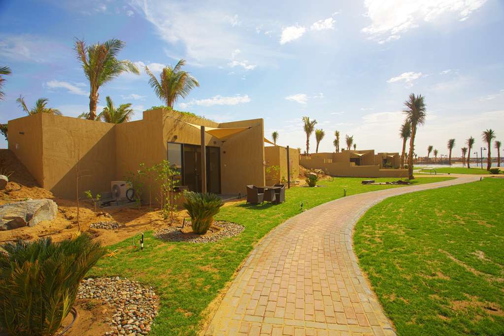 Golden Tulip Sharma Resort Chambre photo