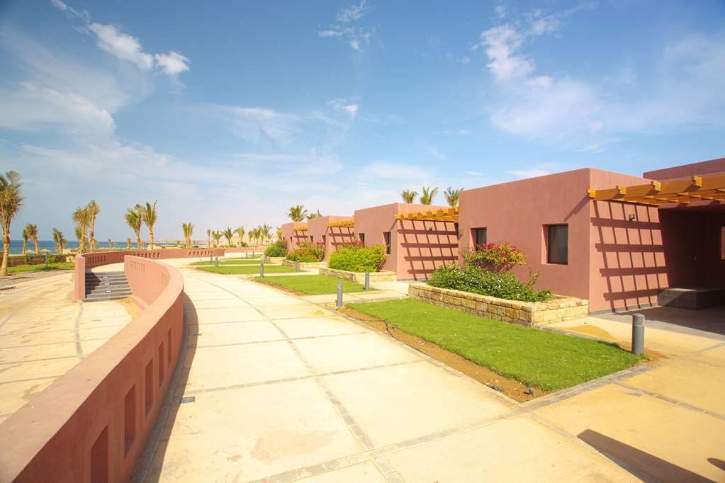 Golden Tulip Sharma Resort Chambre photo
