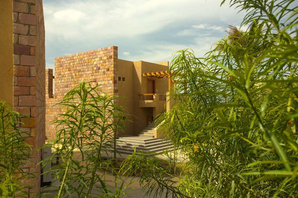 Golden Tulip Sharma Resort Chambre photo